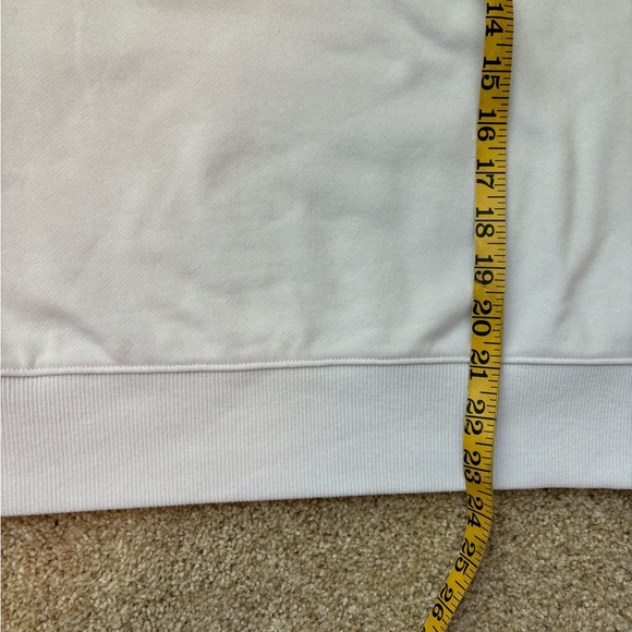 Tommy Hilfiger sweatshirt. Excellent condition. Size large. - Picture 5 of 6